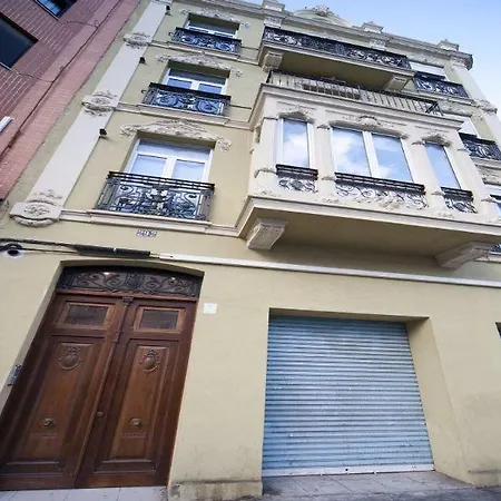 Realrent Marina Real 아파트 *